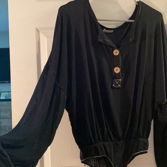 Free people body suit, never worn (just tried on) like new! - Picture 4 of 6